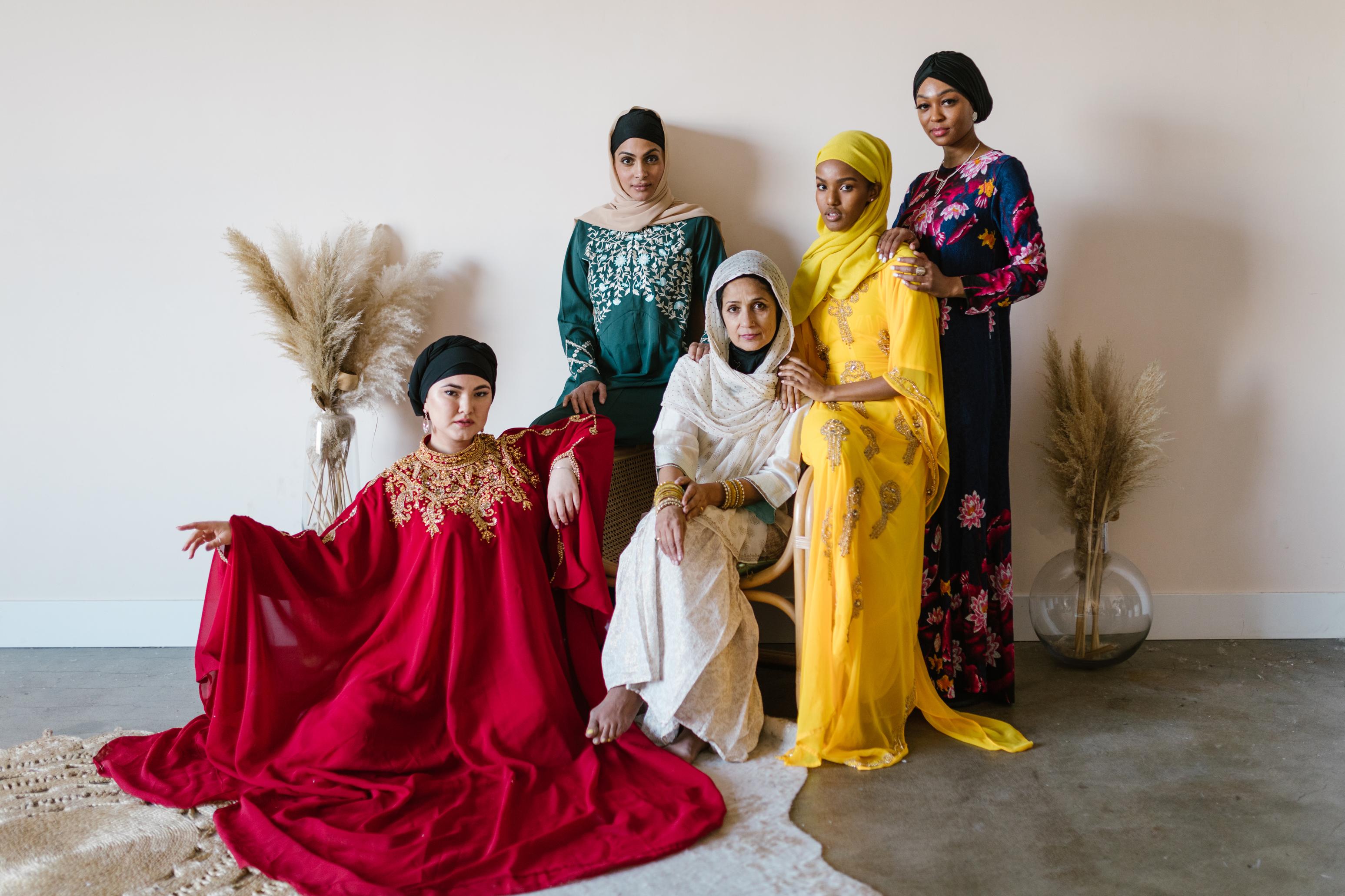 Moda muzułmańska: znaczenie hidżabu i innych elementów stroju